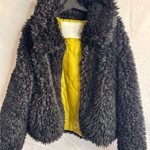 Offwear Italian Made Women's Black Faux Fur Jacket
